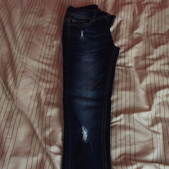 Jeans - Picture 2 of 3